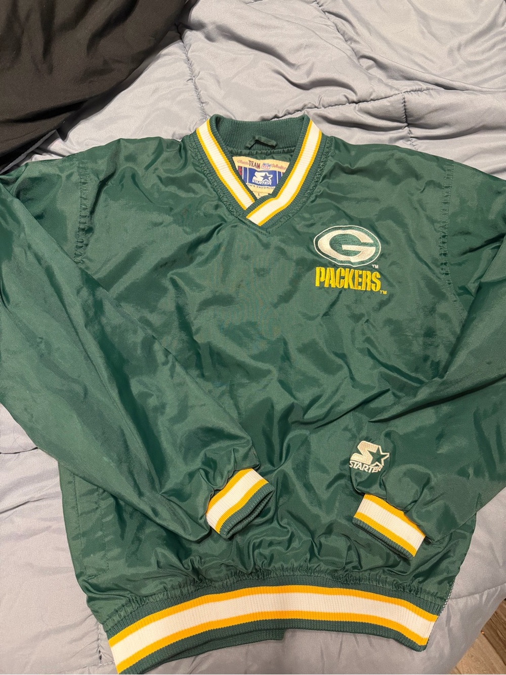 Youth Vintage STARTER Green & Yellow Green Bay Packers V‑Neck Pullover